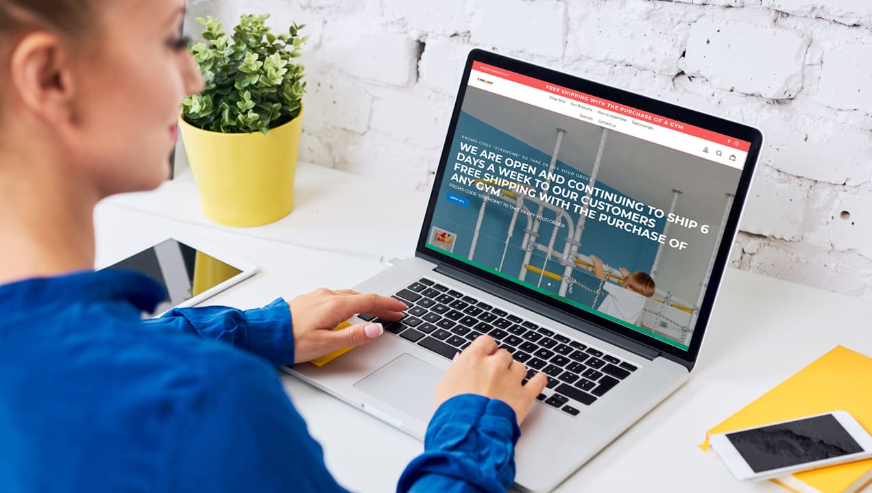 SEO & PPC Retail: Fitness Kid Corp, in Laptop